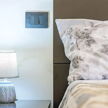 Lovely Nest Near Centre - Groundfloor アパート