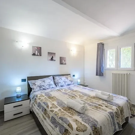 Apartment Lovely Nest Near Centre - Groundfloor *