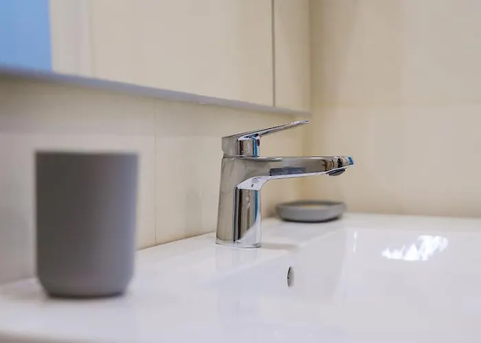 Lovely Nest Near Centre - Groundfloor Apartment