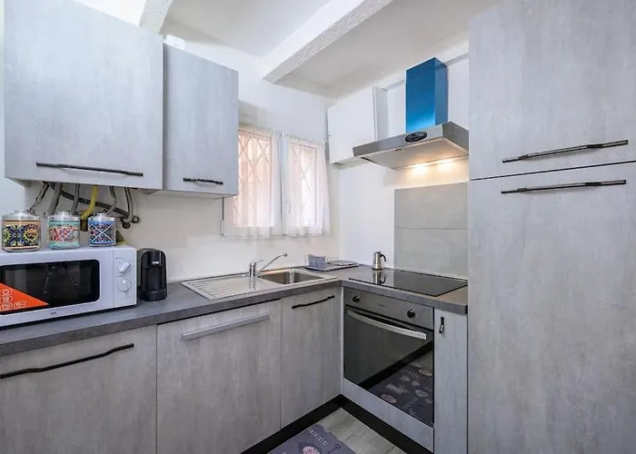 Lovely Nest Near Centre - Groundfloor Modena